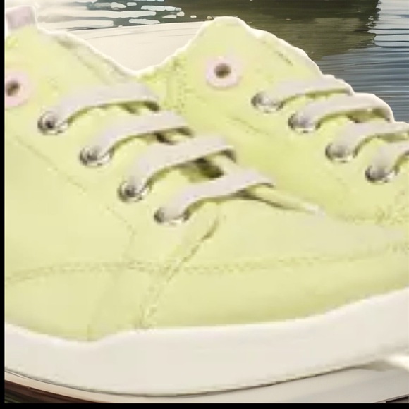 VIONIC PISMO CASUAL SNEAKER Beach Collection laced-up look washable slip-on Sz8 - Picture 13 of 13